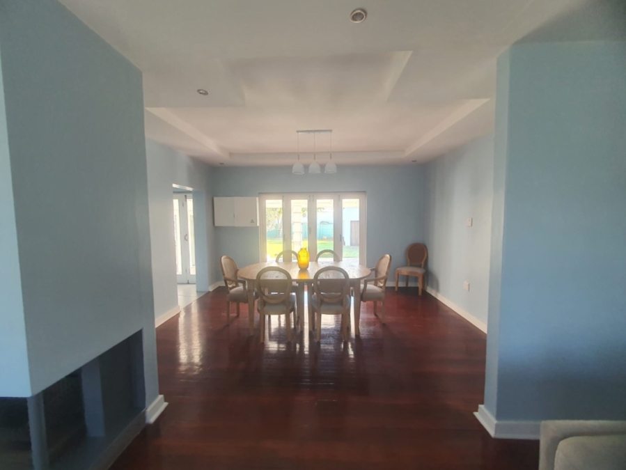 To Let 4 Bedroom Property for Rent in Nahoon Eastern Cape
